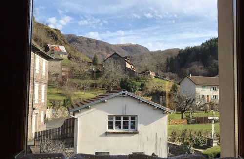 Saint-Cirgues-de-Jordanne House | Gite à Capacité Modulable