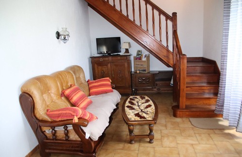 Lahosse House | Gite in a beautiful house in the countryside and quiet, in a green setting.