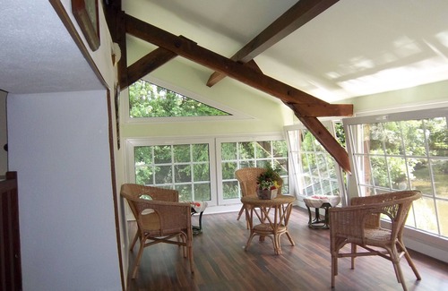 Saint-Romain-et-Saint-Clement Cottage | Gite in a mill overlooking the river surrounded by greenery