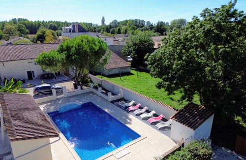 Le Bourdet House | Gîte in the Marais Poitevin for 8 people, 4 bedrooms with private bathroom