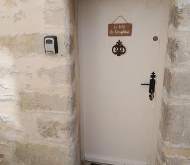 Senlis Apartment | Gite La folie de Séraphine