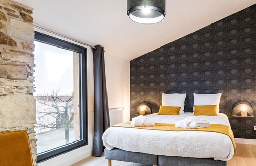 La Haie-Fouassiere House | Gite La Haie-Fouassière, 5 bedrooms, 11 persons