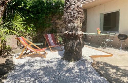 Puissalicon Apartment | Gîte Le Palmier - Perfectly located cosy studio with private garden