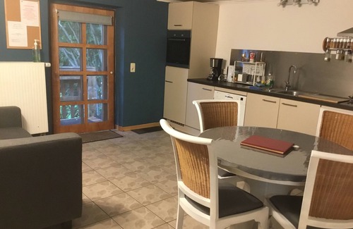 Vaux-sur-Sure Apartment | Gîte Les 7 Frênes-The warmth of wood and stone for an authentic stay