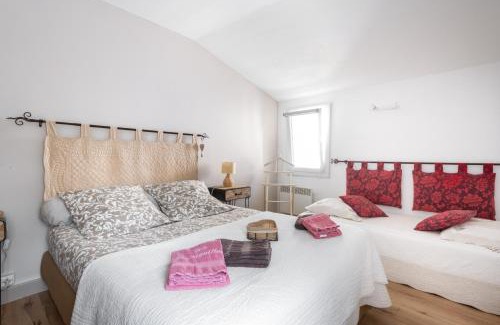 Merindol-les-Oliviers House | Gite Les Aiguillans