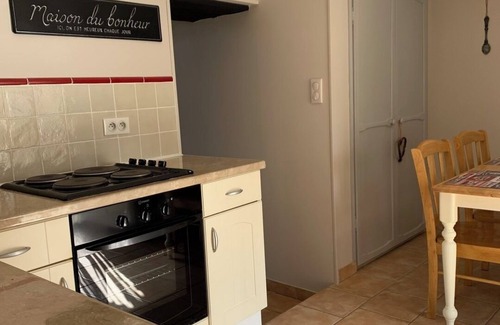 Le Champ-Saint-Pere House | GITE LES CIGOGNES