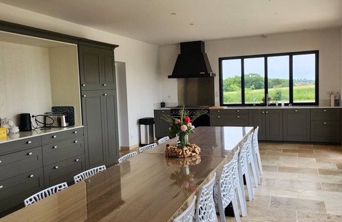 Maurens House | Gîte Les Hauts d’En Perrin with Heated Pool and Mountain View