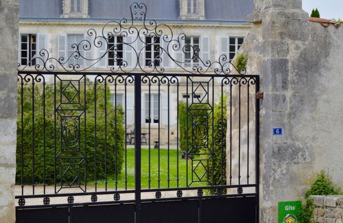 Saint Christophe Cottage | GITE Les Lodges du Château Tente Elisabeth near La Rochelle