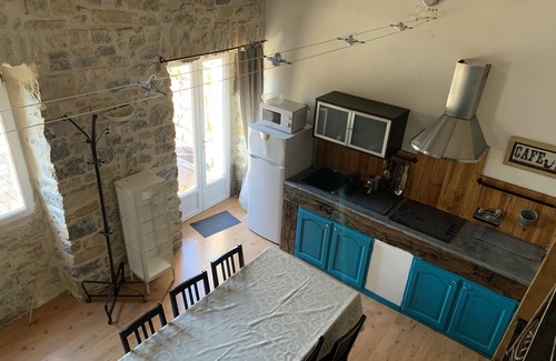 Saint-Alban-sous-Sampzon Cottage | Gite "Les Magnans" in Grospierres near Vallon bridge of arc in Ardeche