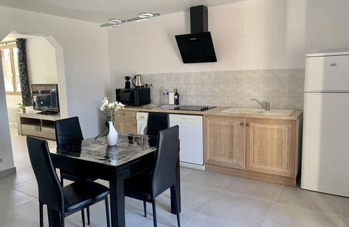 Le Cres Cottage | Gite Les Vignes near Montpellier and the sea