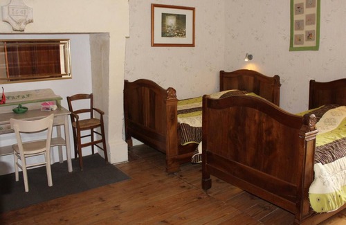 Milhac-de-Nontron Cottage | Gite Milhac-de-Nontron, 2 bedrooms, 5 persons