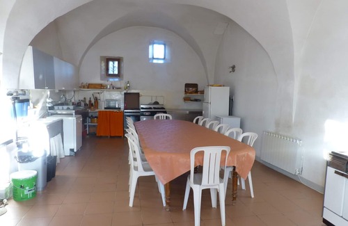 Simiane-la-Rotonde Cottage | GITE OF THE ABBEY OF VALSAINTES
