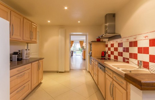 Sonchamp Cottage | Gite Sonchamp, 5 bedrooms, 10 persons