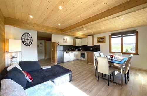 Septmoncel les Molunes Apartment | Gite Spacieux, Cosy, Tout Confort au Pied des Pistes