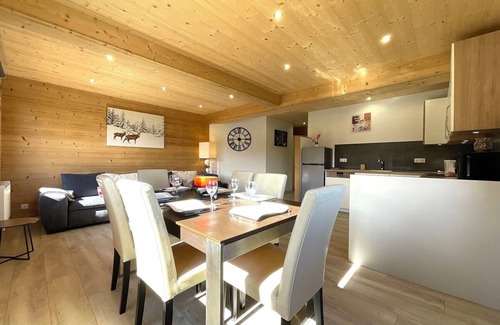Septmoncel les Molunes Apartment | Gite Spacieux, Cosy, Tout Confort au Pied des Pistes