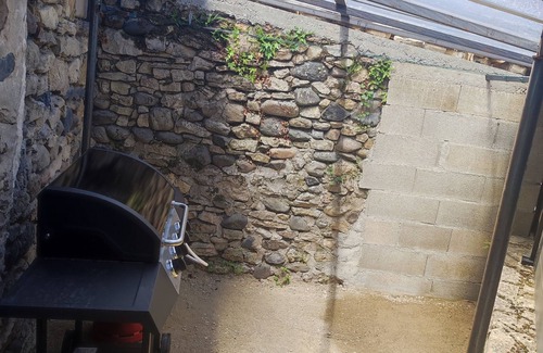 Saint-Come-d'Olt House | Gîte with exterior