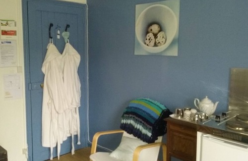 Lamorville Bed & Breakfast | Gite with separate bedroom and living room/kitchen Le Ciel Bleu