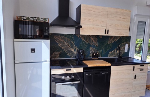 Saint-Medard-de-Guizieres House | Gîtes A la source Logement l'Isle up to 6 people with air conditioning