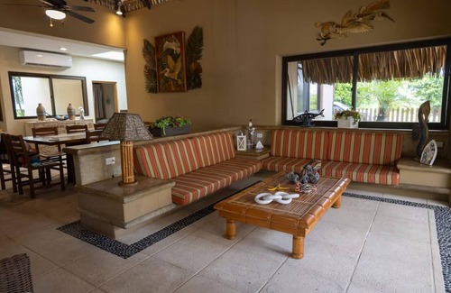 Iztapa Hotel | Gizem Beach House