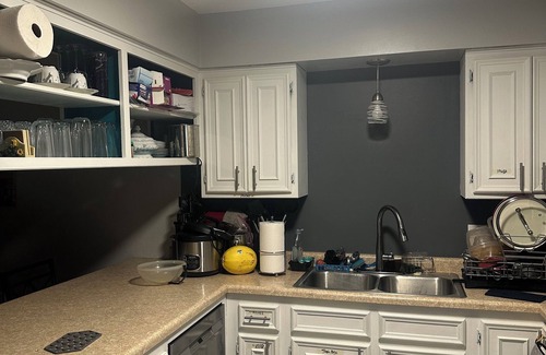 South St. Paul Condo | Gladelle. A beautiful home away from home. Cozy, Comfortable and Peaceful.