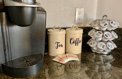 The Islands House | Glamorous Gilbert Getaway w/Pool!