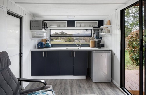 Strath Creek House | Glamper "Forbes" The Village Green