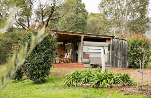 Strath Creek House | Glamper "Forbes" The Village Green