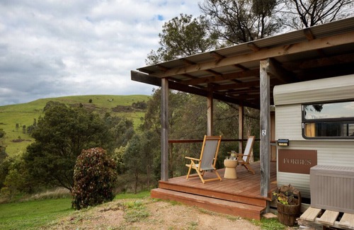 Strath Creek House | Glamper "Forbes" The Village Green