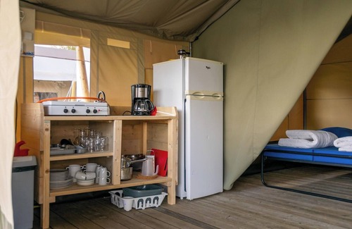 Zelhem House | Glamping by the Water in Zelhem