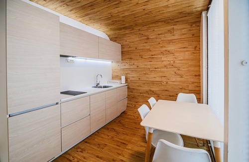 Crnomelj House | Glamping home Malerič with natural pool & Wellness