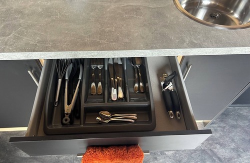 Whaddon Cabin | Glamping Pod in secluded location with Highland Cows at the fence