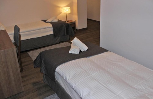 Zary Hotel | Glas-Hotel 3*