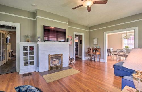 Glasgow House | Glasgow Home with Porch Close to Lake and Caves!