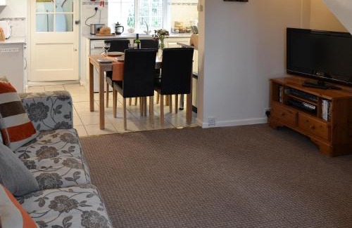 East Dereham House | Glen Cottage