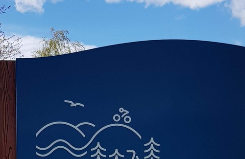 Tomintoul House | Glen Feshie, Tomintoul is only a short walk to the village square.