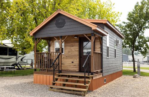 Glendive Apartment | Glendive Cabin Retreat 1 mile from Makoshika Park