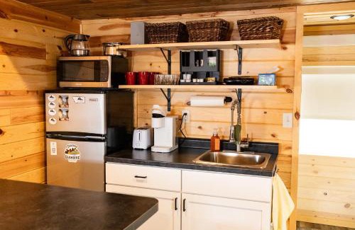 Glendive Apartment | Glendive Cabin Retreat 1 mile from Makoshika Park