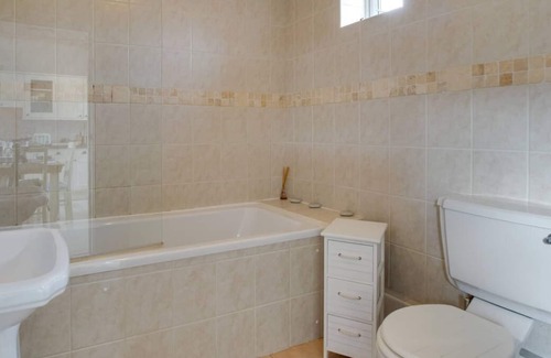 Llangennith House | Glenview in the beautiful Swansea