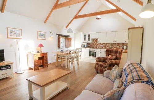 Moylegrove House | Glyn Yr Efail