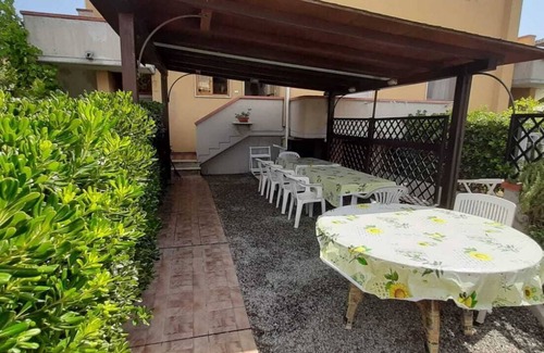 Vada Apartment | GO 300 MT From THE SEA 6/8 Beds