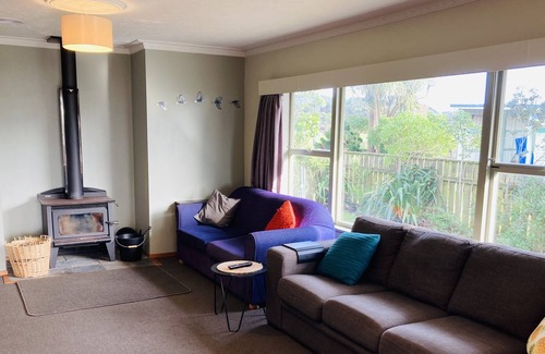 Pakawau Cottage | Godwit Cottage - Pākawau Beachfront Accommodation