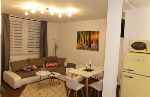 Jena Apartment | Goethe apartment, near center & university, free wifi, parking, 2 bedrooms