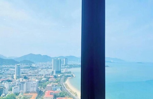 Tran Phu Beach Apartment | GOLD COAST 8 Bedrooms View