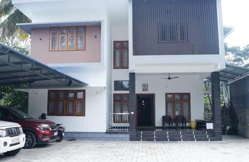 Mannarkkad House | Golden Nest