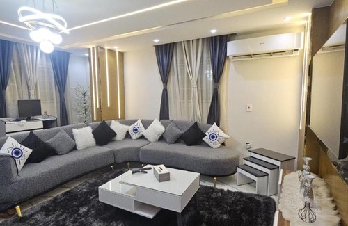 Pyramids Gardens Apartment | Golden Pyramid Villa Families only