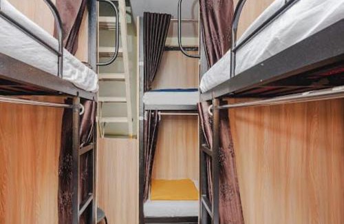 Marol Apartment | Golden Sands Dormitory and Single AC Rooms