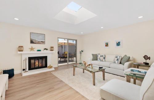 Olde Carlsbad House | Golf - Beach - Legoland - Shopping - Dining