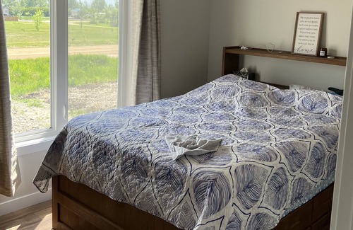 Elbow Cabin | Golf Course property--10 min walk to beach & Lake Diefenbaker.