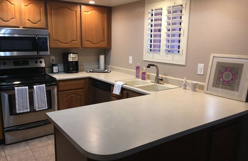 Paradise Valley Village Condo | Golf Course & Sparkling Pool View! Gated Complex & Ground Floor Condo