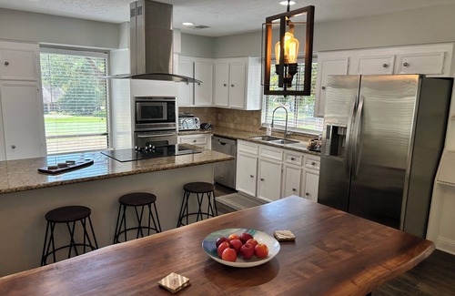 April Sound House | Golf Course Views + convenient to Texas Renaissance Festival!